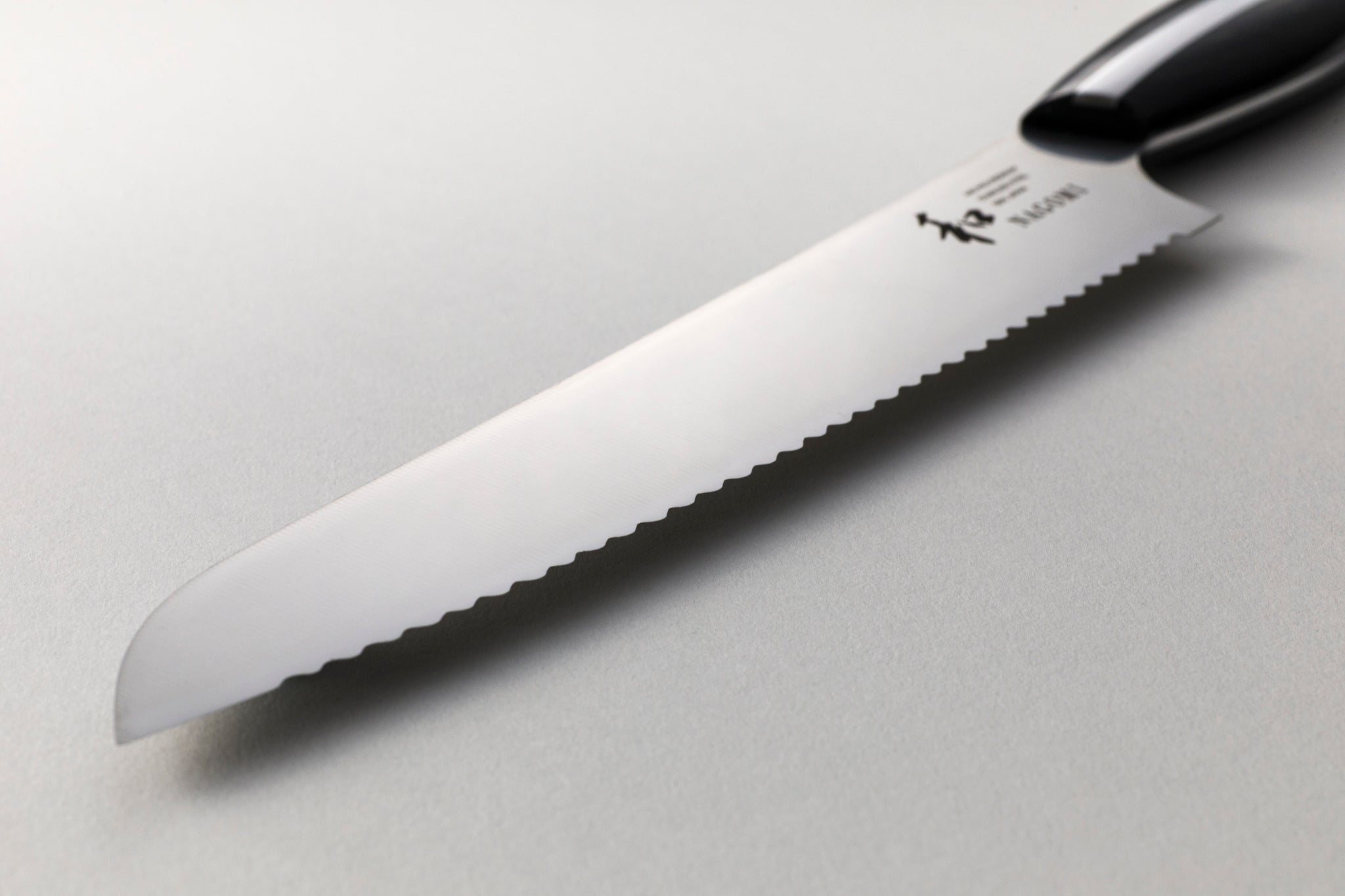 Nagomi Japan Limited Edition Bread Knife